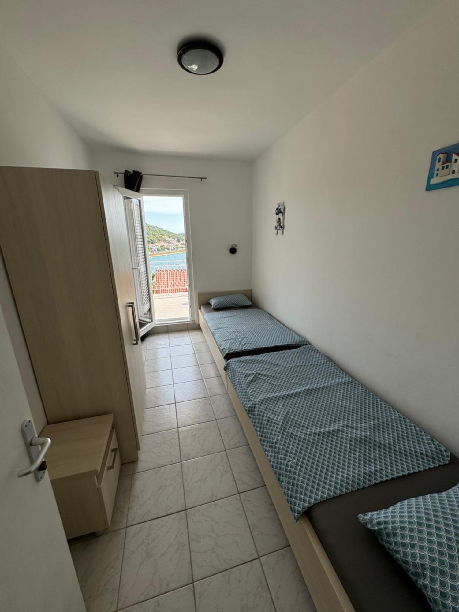 Marina Apartmani Tisno Murter ภายนอก รูปภาพ